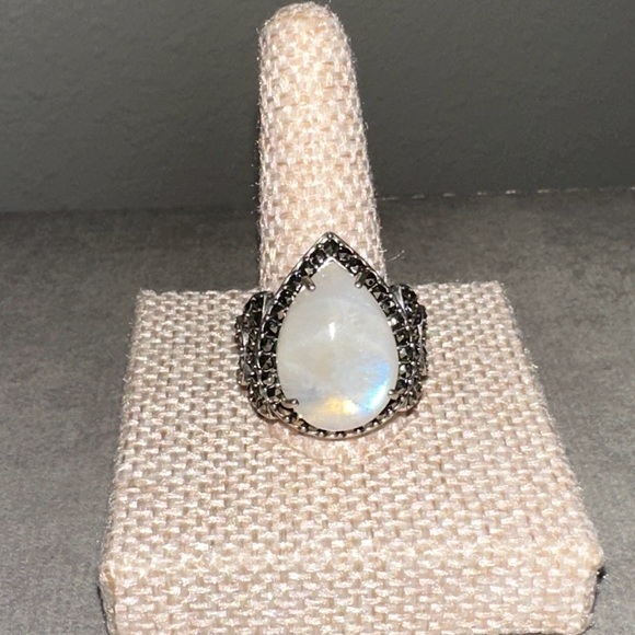 Source Unknown Jewelry - Vintage inspired Moonstone ring size 7